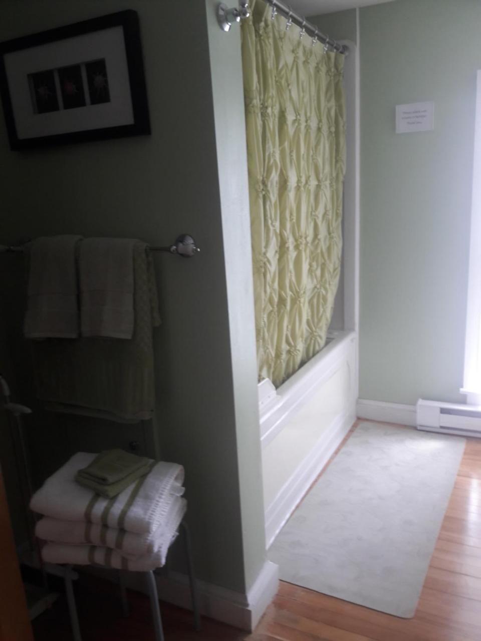 Calais Crossing River House Bed And Breakfast 외부 사진